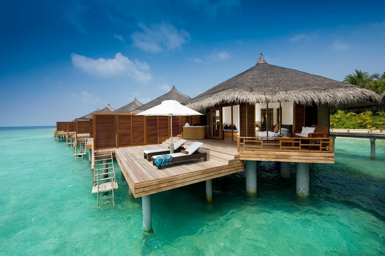 kuramathi Water Villa with Jacuzzi 3