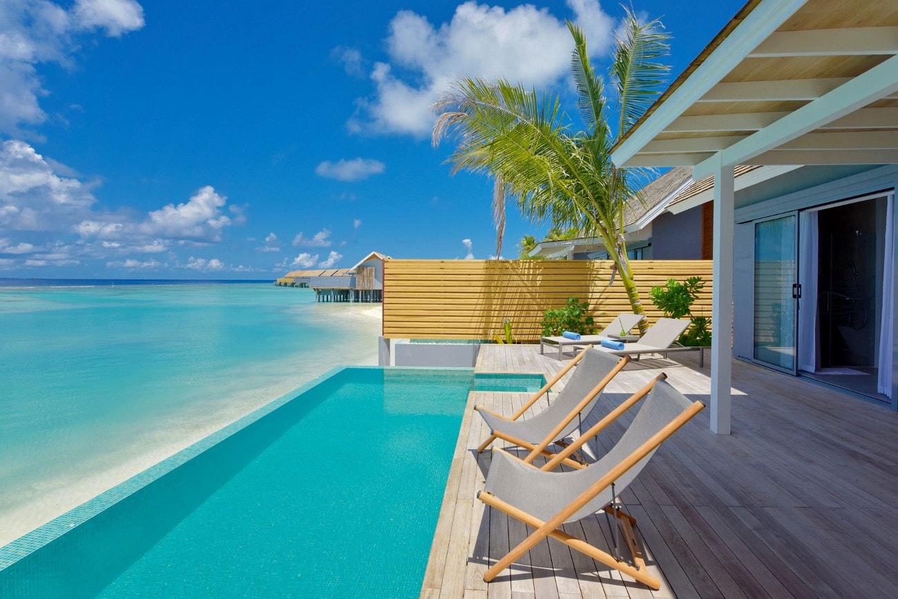 kuramathi sunset pool villa