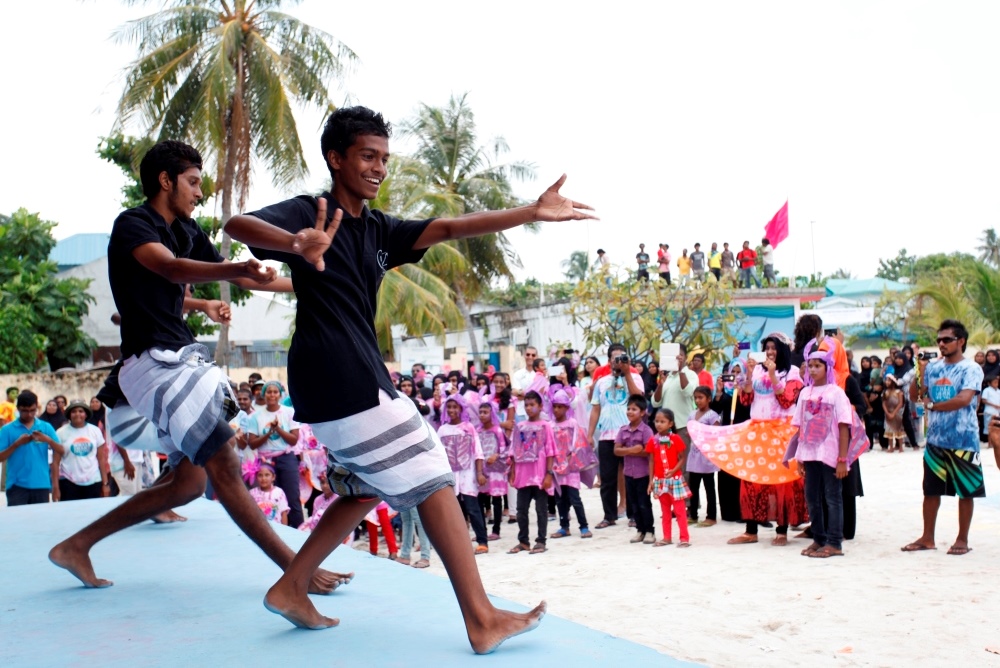 whale-shark-festival-maldives