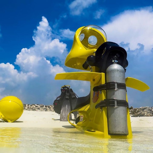 James Bond style dive scooter comes to Maldives
