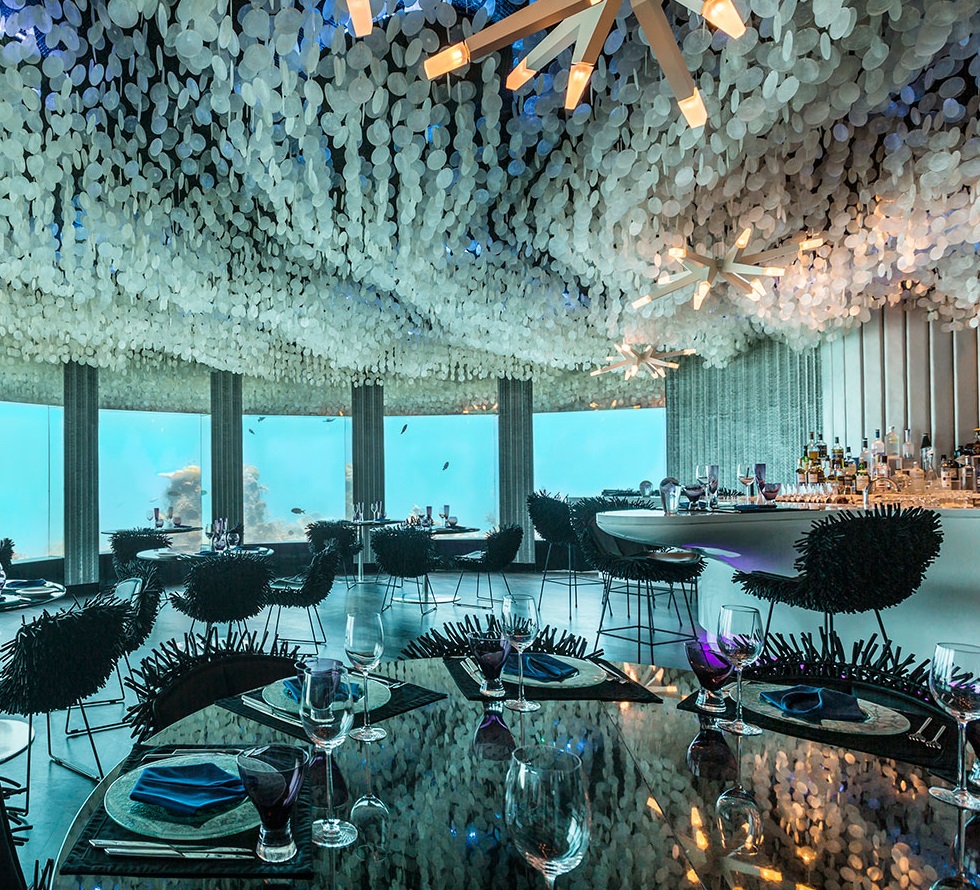 underwater restaurant