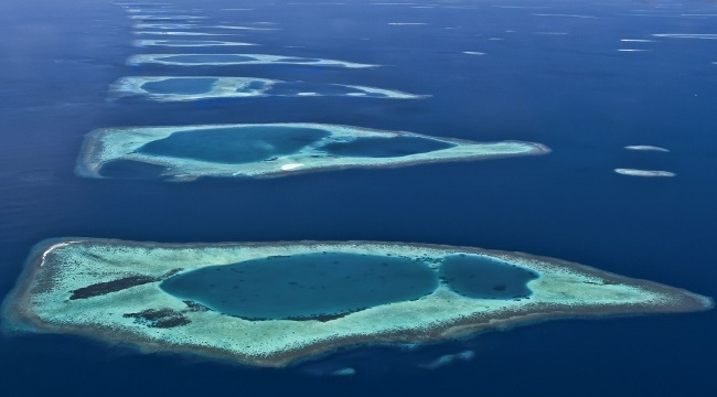 maldives physical map