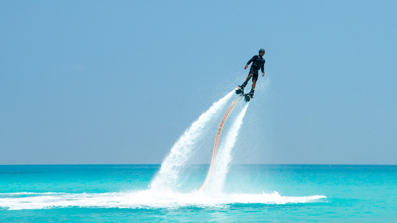 finolhu flyboarding