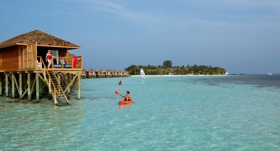 jacuzzi water villa