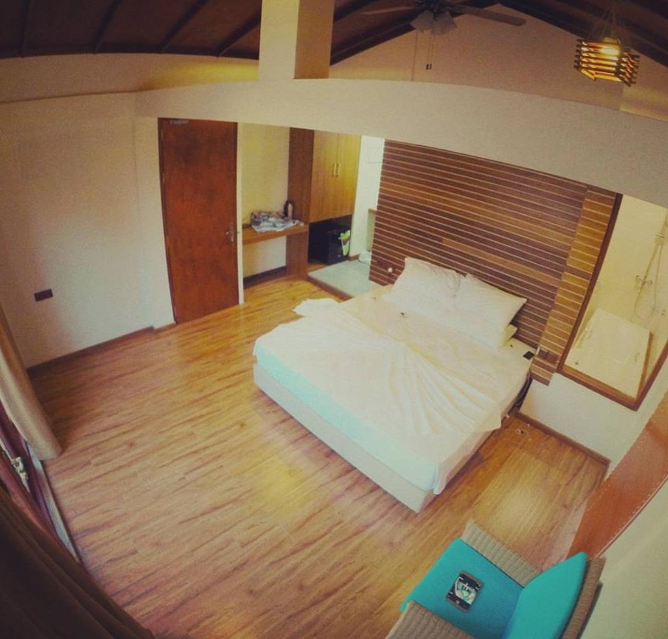 kinan retreat bedroom
