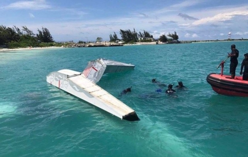 seaplane crash rescue