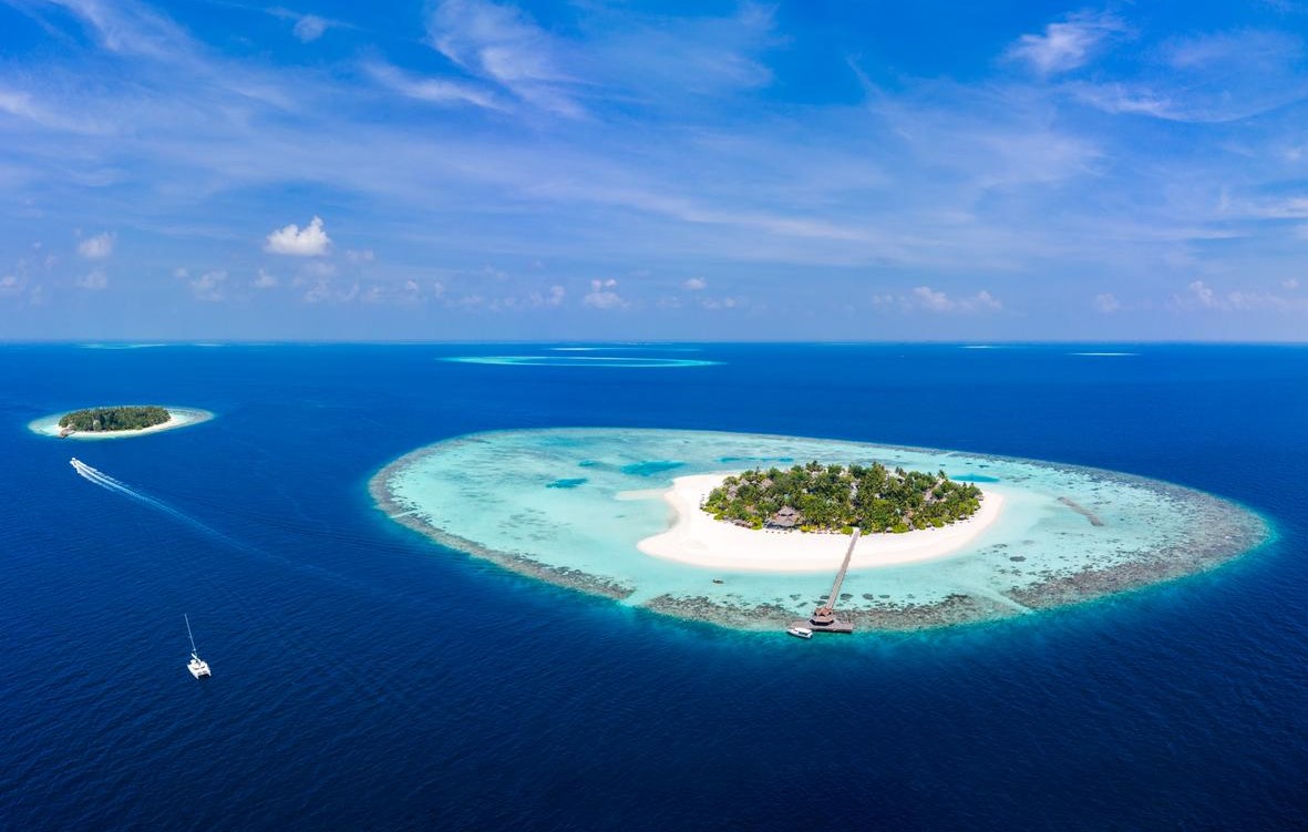 banyan tree maldives island