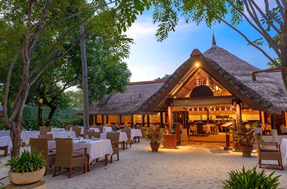 banyan tree maldives restaurant